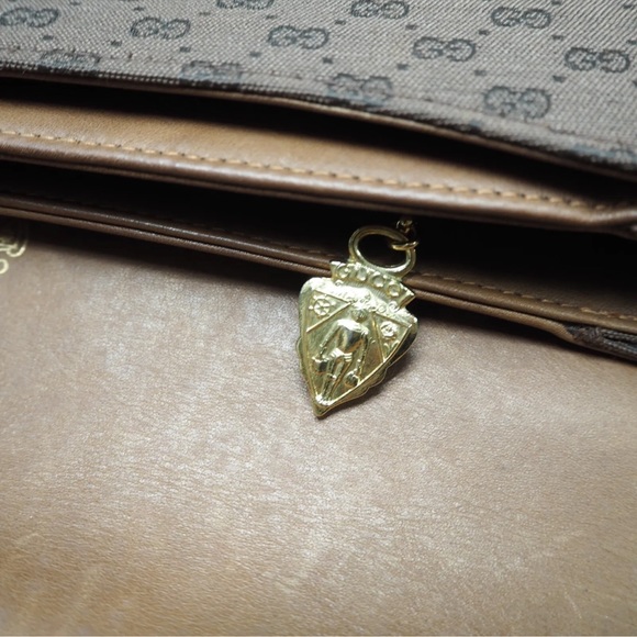 100% authentic vintage Vintage GUCCI Micro GG Supreme Shoulder Hand Bag - Picture 5 of 15